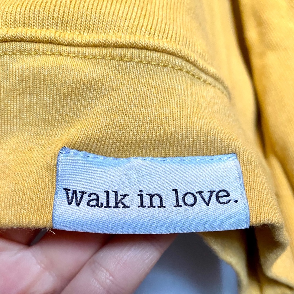 Walk In Love. She Will Be Known Crop Pullover Sz S - Picture 3 of 5